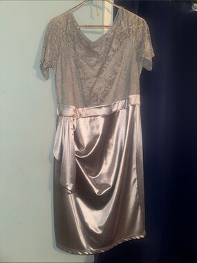 Silver Lace Bodice Satin-Trim Midi Dress